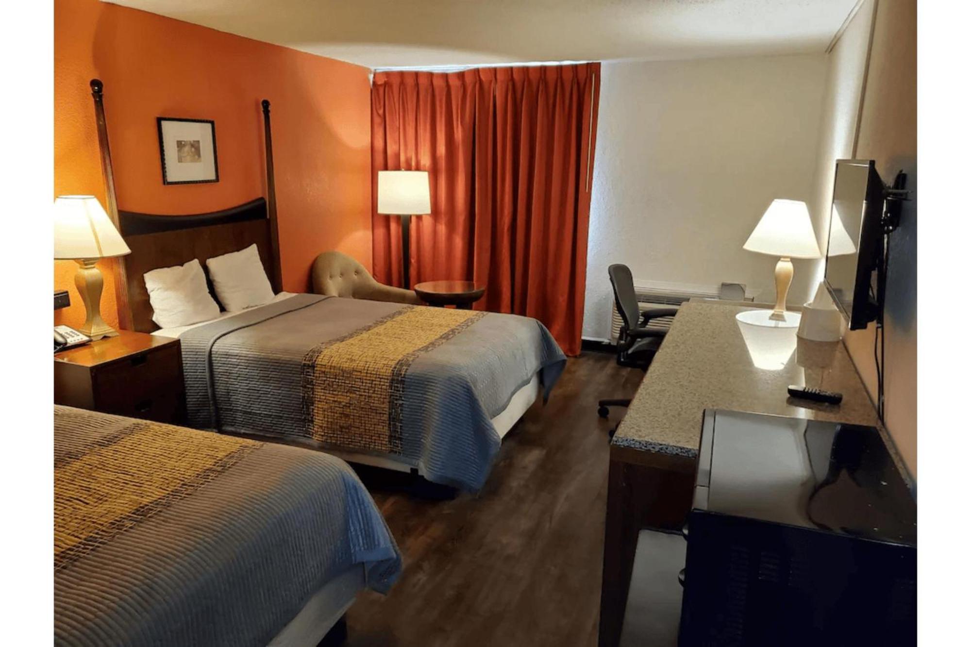 And Convention Center 3* Jackson