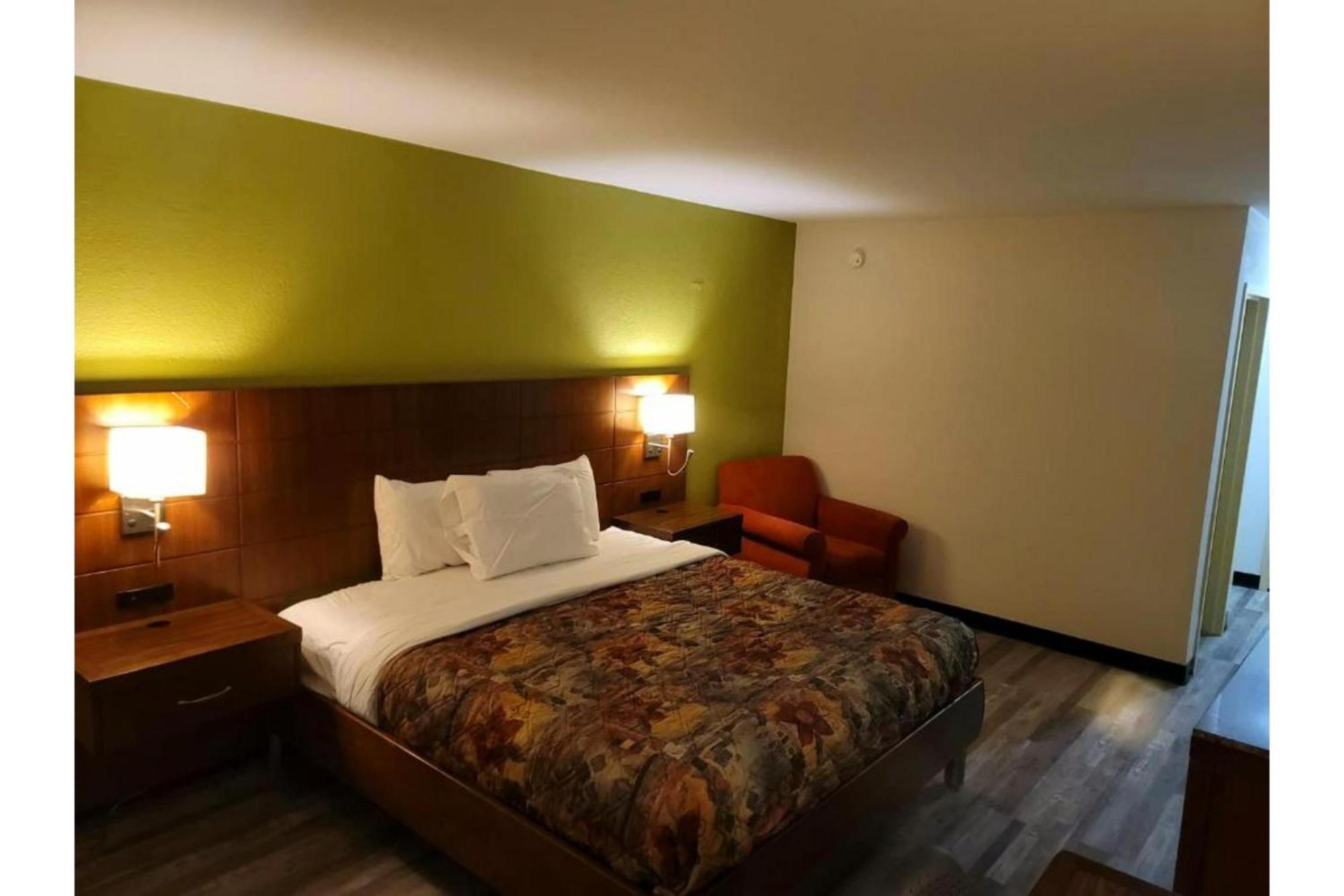 And Convention Center Hotel