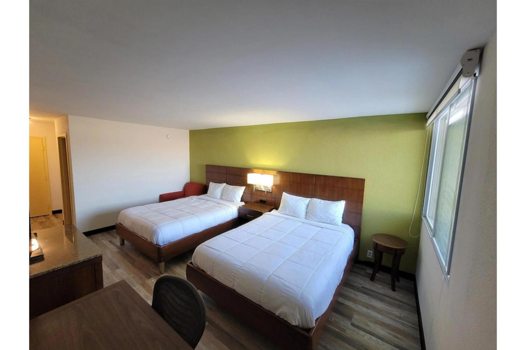 Hotel And Convention Center 3*