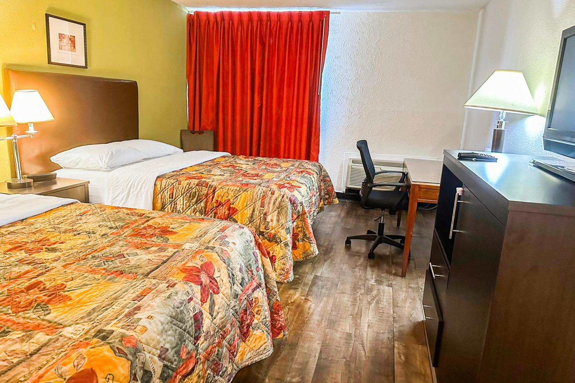 Hotel And Convention Center 3*